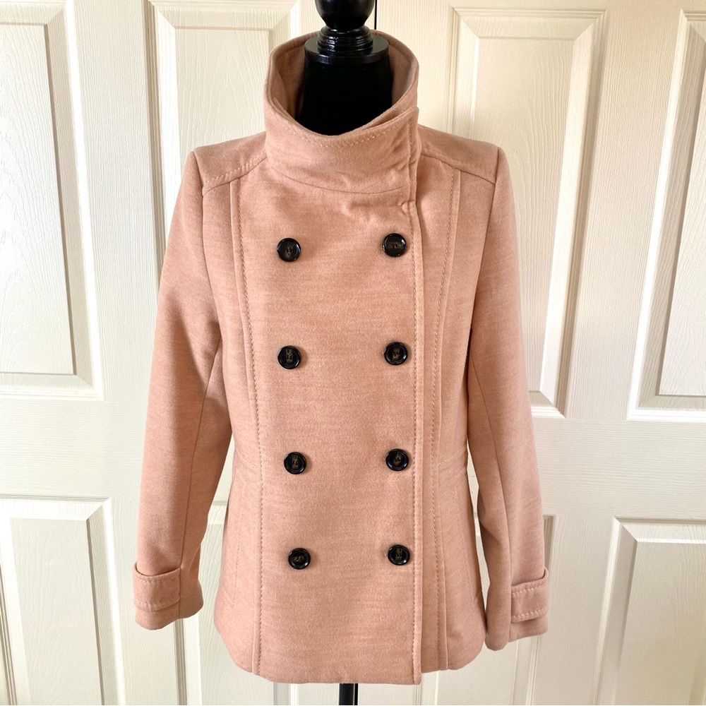 Beautiful H&M Double Breasted Coat in Light Pink - Picture 2 of 14
